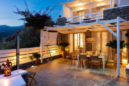 Platis Gialos House | Miles Away Sifnos - Beachfront House