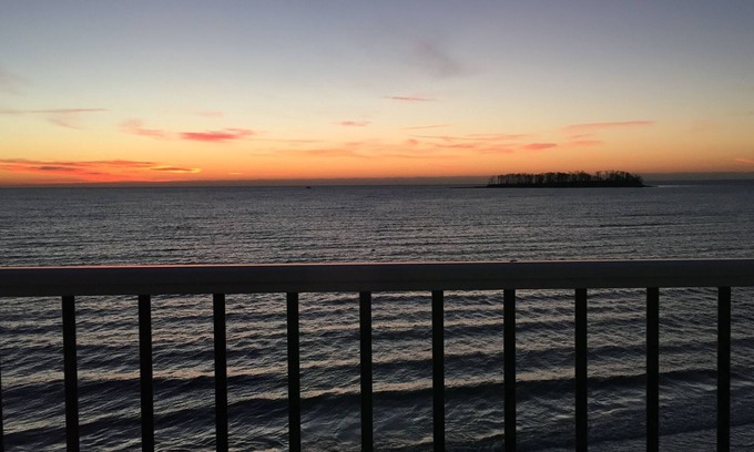 Devon House | Milford Beach House - Newer Construction!