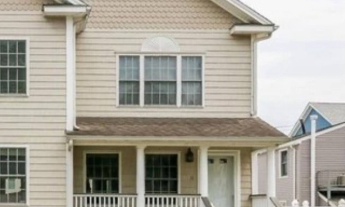 Milford House | Milford Beach House