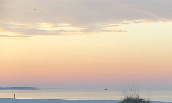 Biloxi Condo | Military Discount! Less than 5 mins to KAFB. Across street to Biloxi Beach.