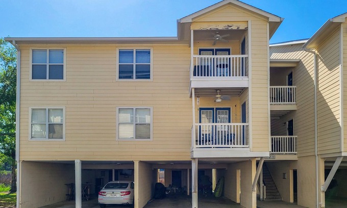 Gulf Park Estates Condo | MILITARY RENTAL - 2 bed/2 bath condo in a gated Ocean Springs community!