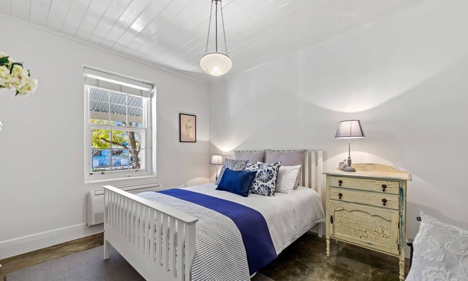 Penrice House | Milk + Honey House is a contemporary, comfortable 1850's cottage, near Angaston