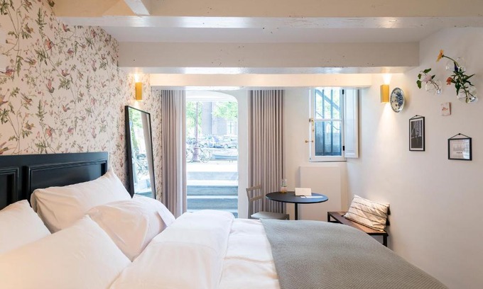 Canal Ring Bed & Breakfast | Milkhouse Luxury Stay Amsterdam