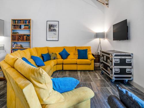 Huntley House | Milkman's Barn