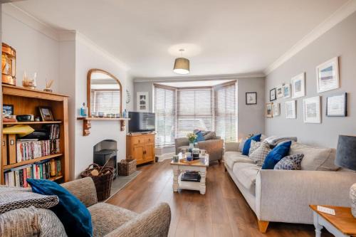 Wrentham House | Mill Cove