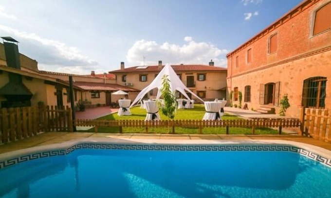 Montamarta Cottage | mill house 1914 for 16 people