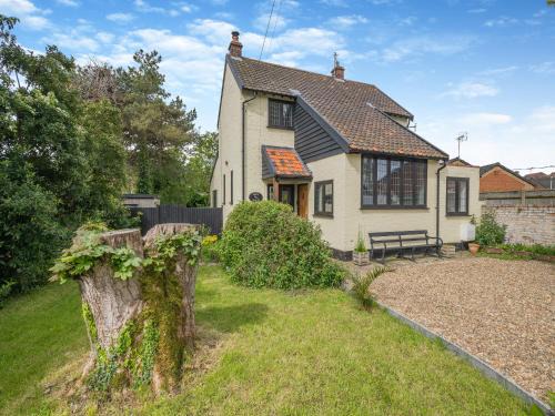 Pakefield House | Mill House