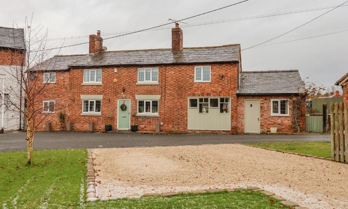 Tarvin House | Mill Lane Cottage