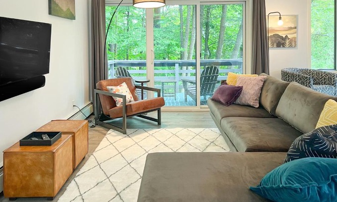 Quechee House | Mill Run 2A - The Birdhouse