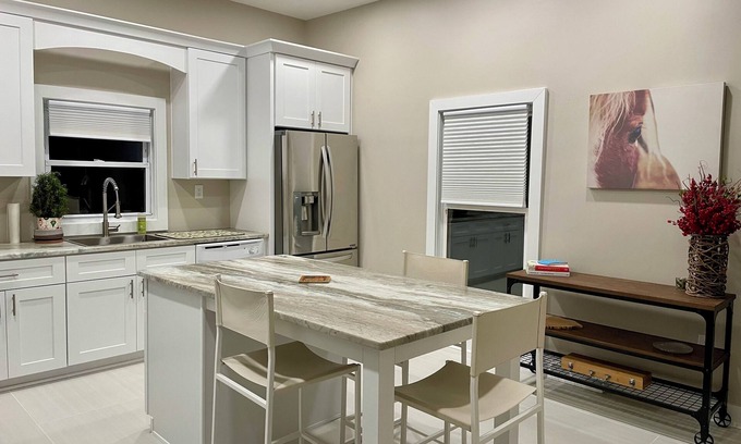 Fort Mill House | « Mill Town »remodeled, sleeps 1-4 close Downtown Fort Mill & I77 to Charlotte