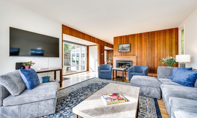 Almonte House | Mill Valley Home: 5 Mi to Golden Gate Bridge!