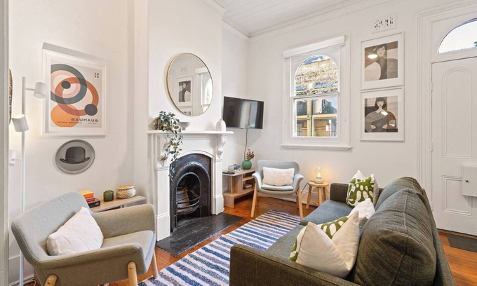 Millers Point Apartment | Miller's on Kent II - Heritage house with breathtaking harbour views.