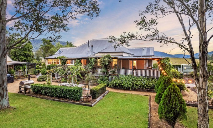 Millfield House | Millfield Homestead - Prepare to Fall in Love