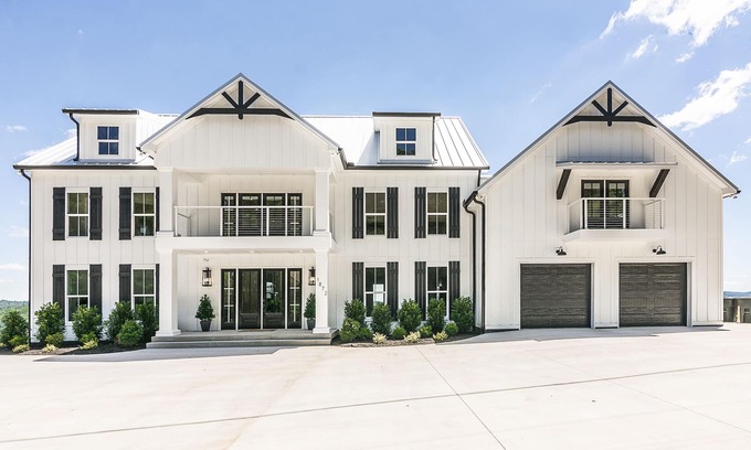 Celina House | Million Dollar View Lakehouse on Dale Hollow Lake