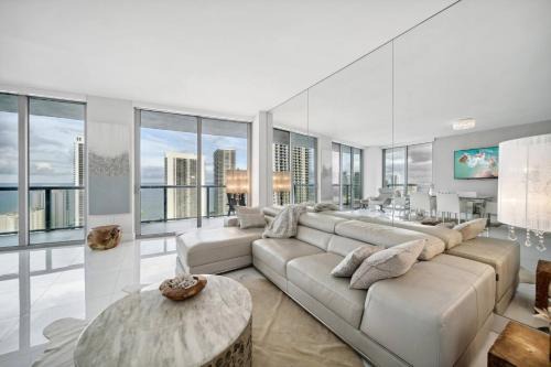 Hallandale Beach Apartment | Million Dollar Waterfront Penthouse