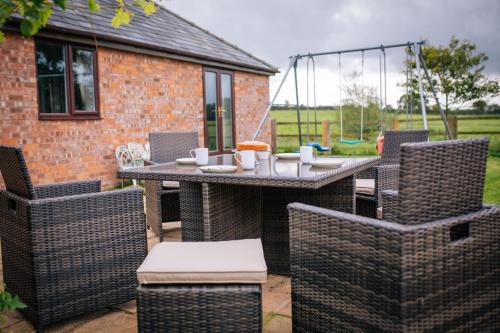Malpas Cabin | Millmoor Farm Holidays