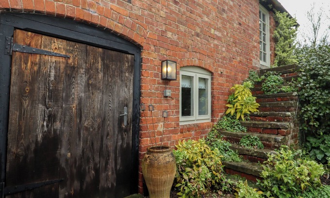 Woolhope Cottage | Millpond Bothy