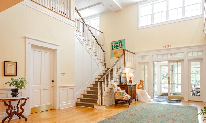 Yellow Springs Hotel | Mills Park Hotel
