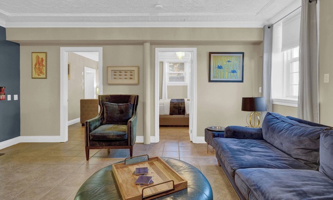 Bloomfield Hotel | Millstone - Empire Inn and Suites