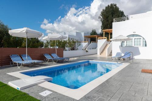 Pefkos House | Milos Villas Complex