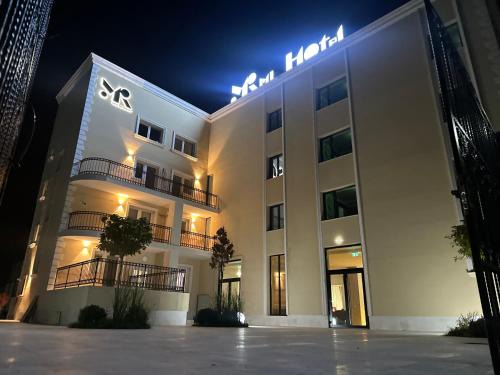 Corabia Hotel | Mimi Hotel
