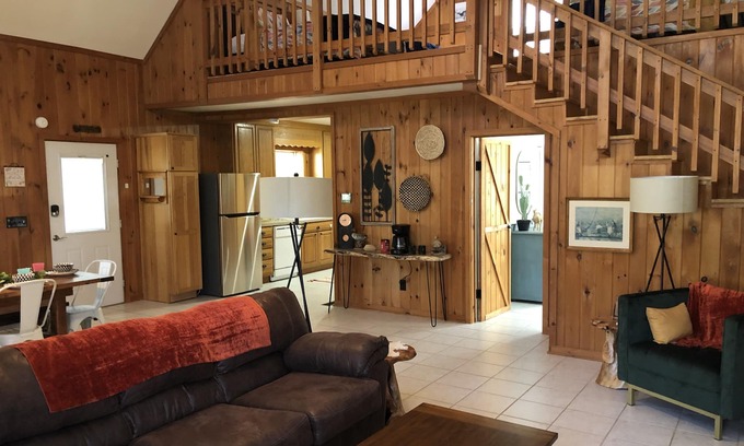 Clarkesville Cottage | Mimi’s House at Goshen Falls Near Helen and Unicoi State Park