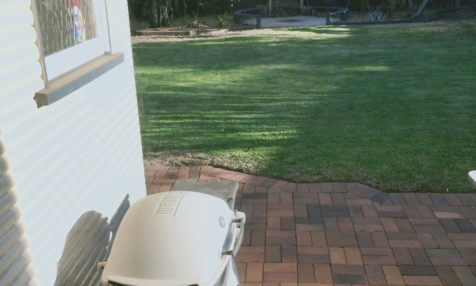 Harristown House | Min 1 week - Best Value FULL HOUSE in Toowoomba - Foxtel & NBN