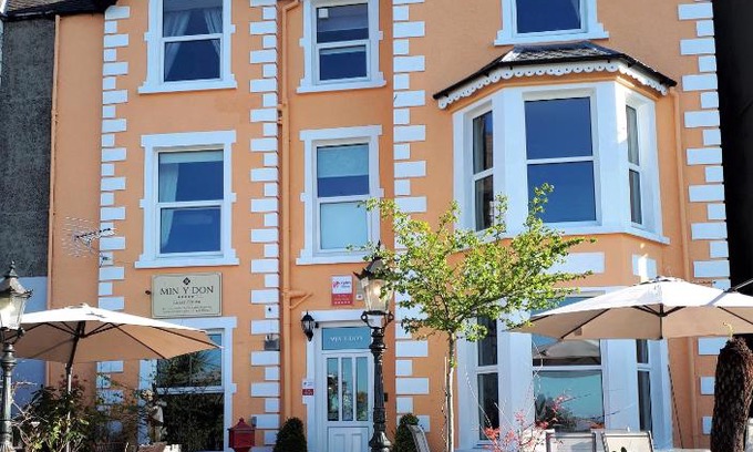 Llanfairfechan Bed & Breakfast | Min y Don Guest House