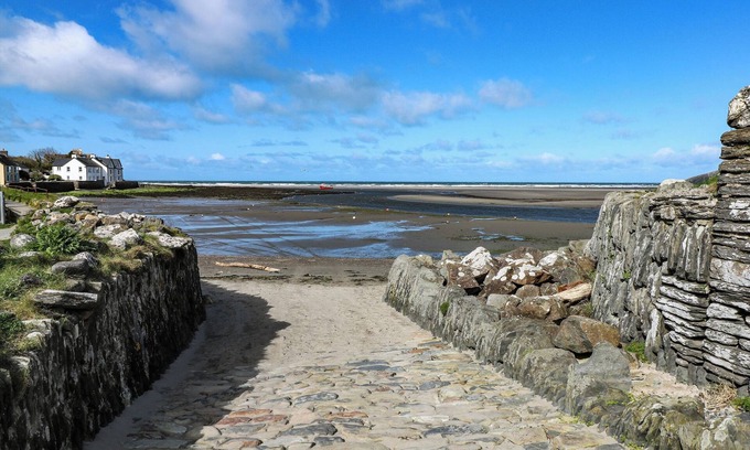 Dinas Cross Cottage | Min-y-ffordd