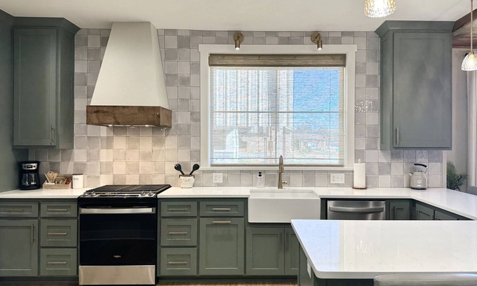 Nashville House | MINE CREEK COTTAGEn3 King Beds 2 Full BathsnSleeps 7