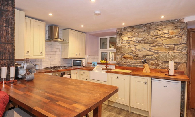 Rhiwbryfdir Cottage | Miners Rest