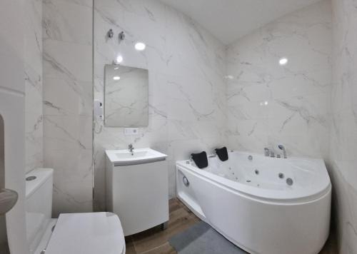 San Jeronimo Apartment | Mini Estudio JACUZZI DOBLE SEVILLA "POLIGONO INDUSTRIAL"