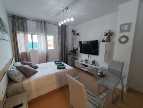 Camas Bed & Breakfast | Mini Estudio LOVELY SEVILLA con baño compartido