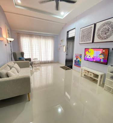 Kusial House | Mini Love Homestay