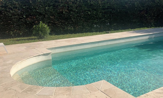 Aigueze House | Mini Villa à Aiguèze Avec Piscine Privée et vue sur le Village