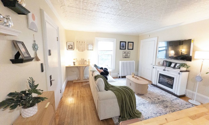 Skowhegan Apartment | Minimal & Cozy Victorian Private Room in Downtown Skowhegan