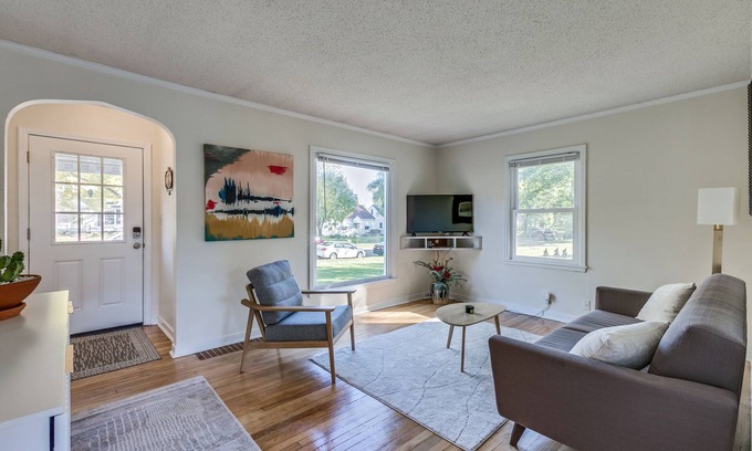 St. Louis Park House | Minimal, Modern, Centrally Located Home. Pet friendly!