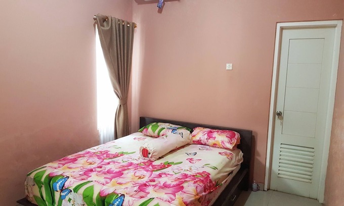 Baturetno House | Minimalis House, Comfort, 15mnt from Airport and near Tourism Location