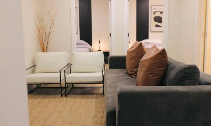 Regina House | Minimalist Basement Suite