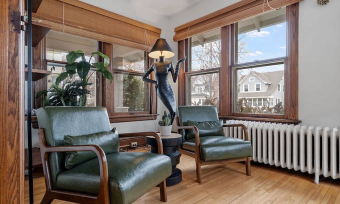 Linden Hills House | MINNeSTAY* Cottage on Upton | Linden Hills