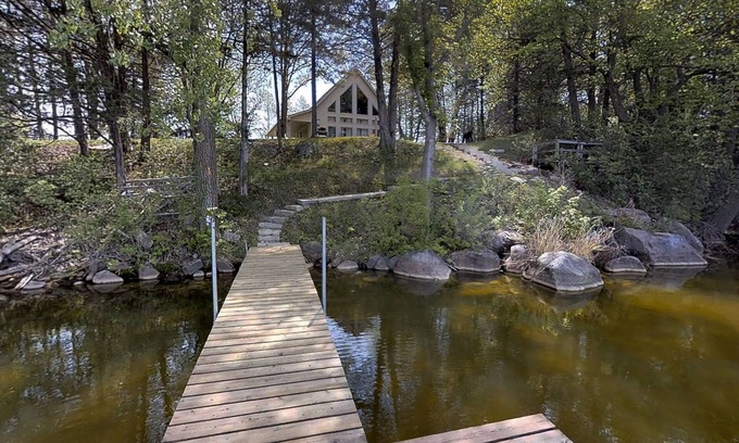 Litchfield Cabin | MINNeSTAY* Lakefront Hideaway