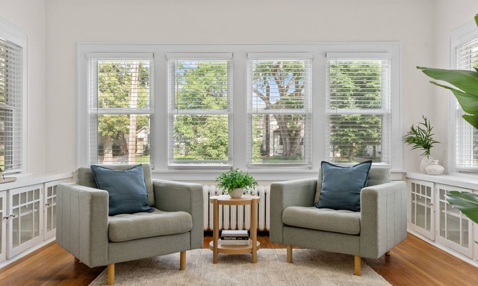 Lynnhurst House | MINNeSTAY* Lyncreek Landing