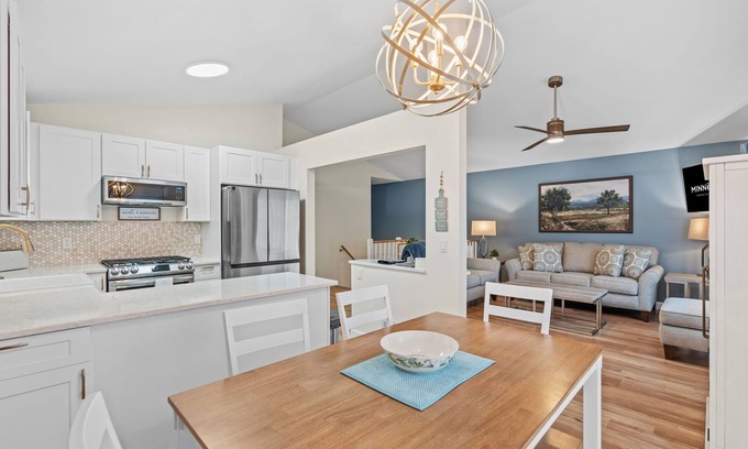 Saint Michael House | MINNeSTAY* Meadows Retreat