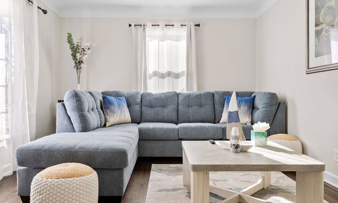 Waite Park House | MINNeSTAY* St. Anthony Place | Family