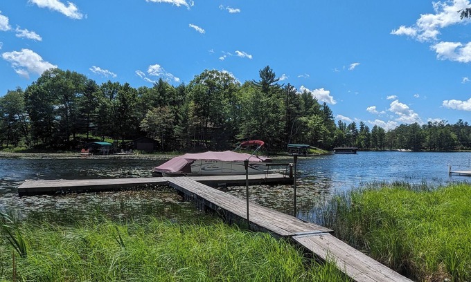 Minocqua House | Minocqua Chain! Walk to the Bearskin Trail! Come check out the fall colors!