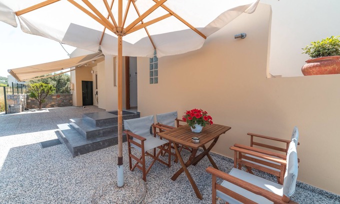 Kounavi Apartment | Minon Olive: A beautyfull house near Knossos, Iraklion, Crete