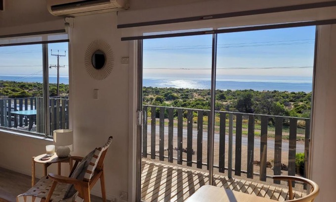 Tiddy Widdy Beach House | Mint by the Sea