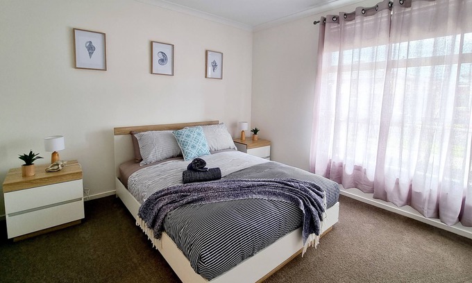 Clyde North House | Minta Estate 4 bedroom Berwick home, no sharing