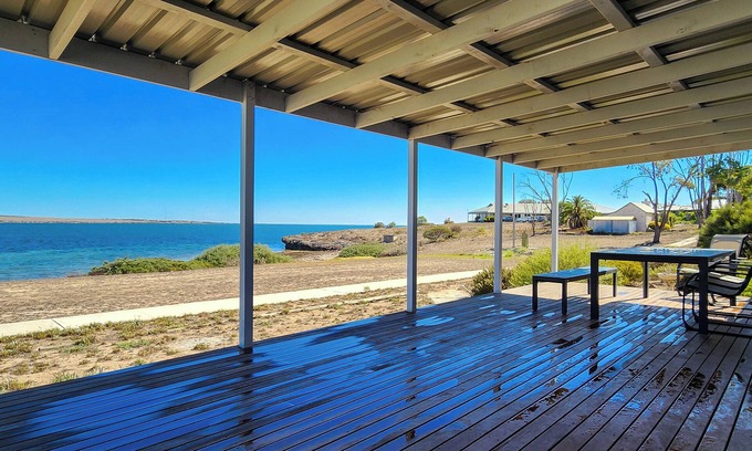 Streaky Bay House | "MINTA" - Holiday Home