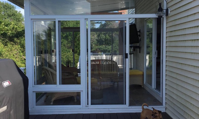 York Beach House | Minute walk from Long Sands Beach